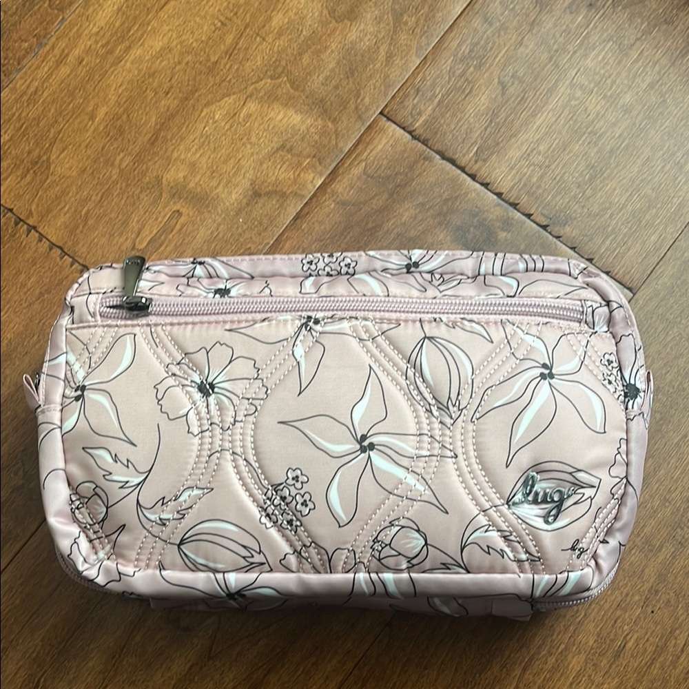 Lug Sketch Floral Cresendo